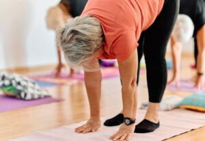 yoga untuk lansia