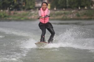 Wakeskating