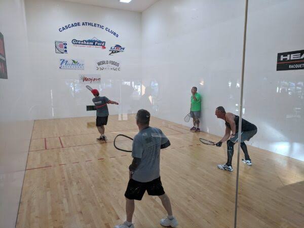 Racquetball: Cara Cerdas Menaklukkan Lapangan Tertutup